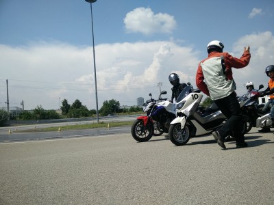 Für insg. ca. € 200 gibts den Code111-Eintrag, 125er bis 11 kW.