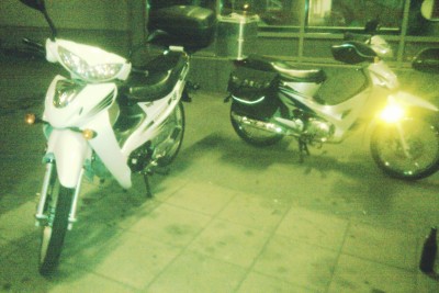 DAYANG DY 125-37 und HSUN HS 100-11 Nr.1.jpg