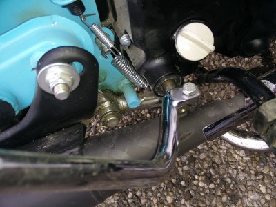 am blauen Zapfen werde ich unten Material abnehmen (müssen.)  Problem gelöst!