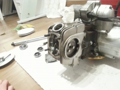 Nockenwellendeckel links.jpg