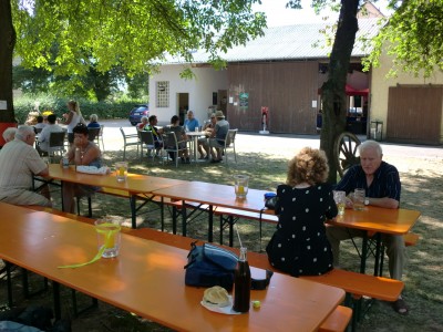 Schatten! Kühles Getränk!