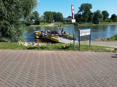 Blick zurück auf die Fähre