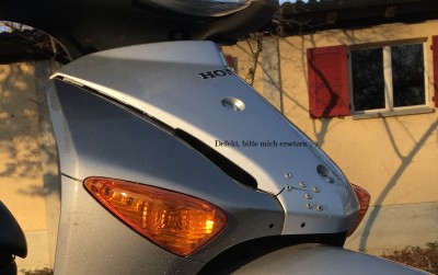 Defekt Frontabdeckung