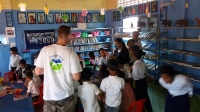 dafür quälen wir uns über Kambodschas red roads, lohnt sich!