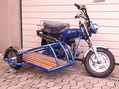 Beiwagen für eine DAX Replika.jpg