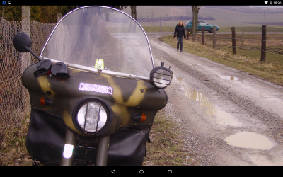 im Hintergrund meine Mitbewohnerin/Köchin/Putzfrau