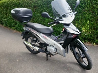 schwarze Wave in Stolberg Rheinland.jpg