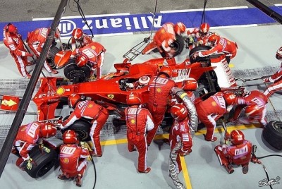 Tanken bei laufendem Motor.jpg