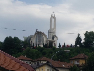 Die neue Kiseljaker Kirche wird recht schön werden. Ob Jesus so etwas wollte, steht auf einem ganz anderen Blatt. Ich bin ein sehr grosser Kritiker des Papsttuns.