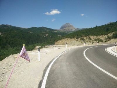 Zurück in meinem AL treffe ich einen Radler aus D, ein Dennis HOPPER Typ.