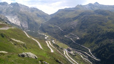 Grimselpass, dahinter der Furkapass