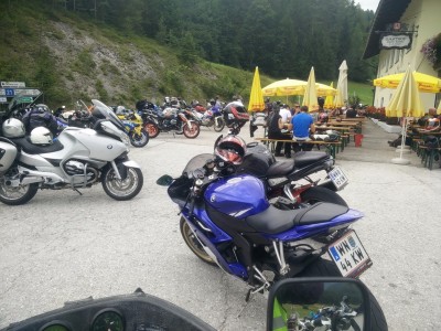 Wirt in Kalte Kuchl, ein berühmter Bikertreff, ganz Europa trifft sich hier!