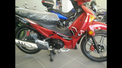 Total China? mit je 6 mm Reifenprofil.