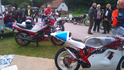 Die ganz schnellen Eisen fuhren ca. 94 km/h Schnitt - ich etwa 65...