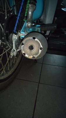 Der Auspuff ist derart leise, dass keine Beanstandung erfolgen wird.