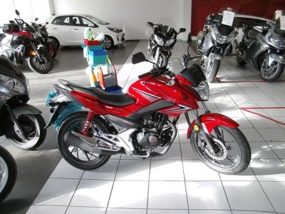 Honda CB 125 F  7,11,17 002.JPG