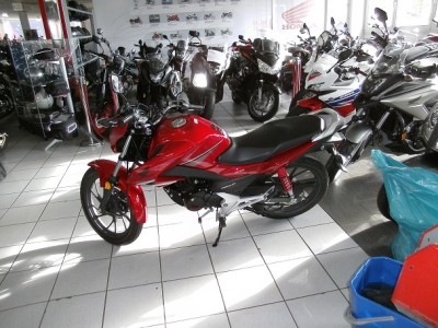 Honda CB 125 F  7,11,17 001.JPG