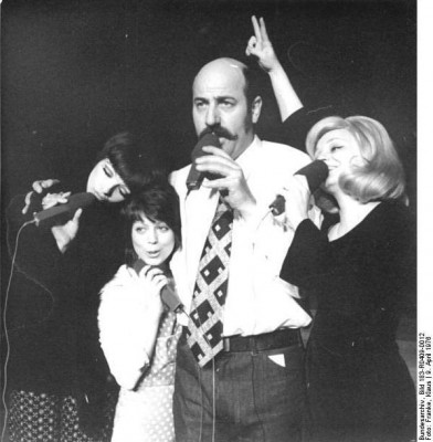 Nina Hagen - ganz links.jpg