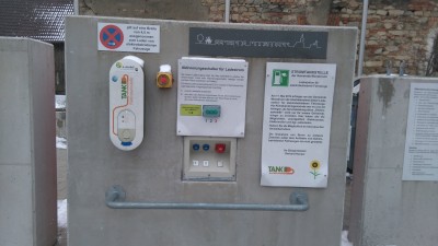 v l.n.r: Wallbox Typ 2, 230V, 230V, CEE Rot 400V.