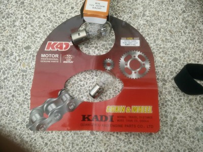 Ist das einex35W Bilux? Jedenfalls verspricht der Kettensatz Hersteller 25Mm - auch nicht schlecht!