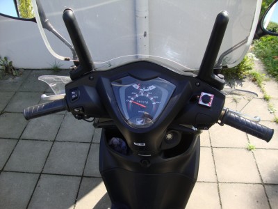 Honda Vision 50i (4).JPG