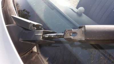 In der Not darf es auch Motoröl sein, MOTUL z.B.