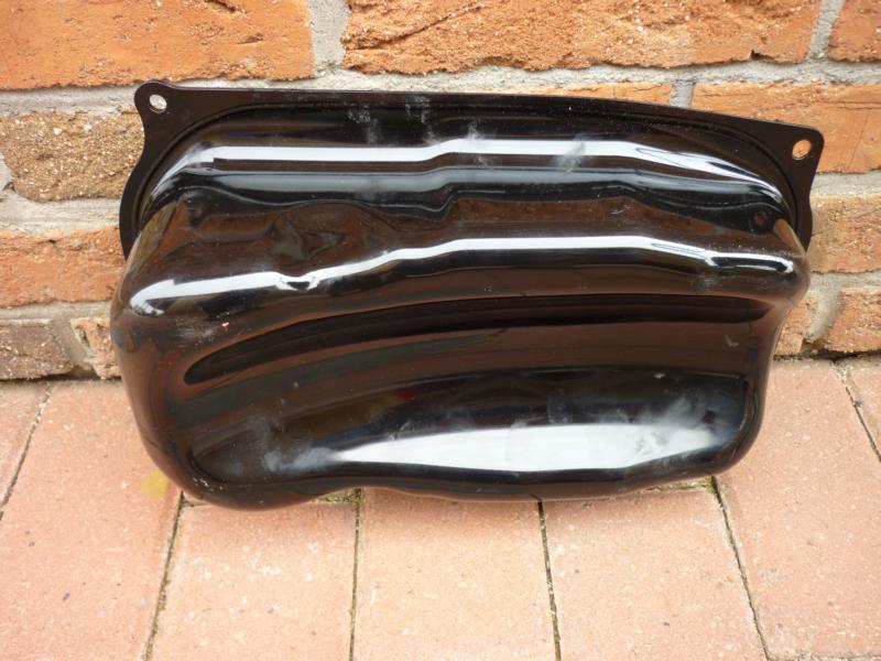 links ist vorn<br />schön zu sehen die Radkasten Wölbung