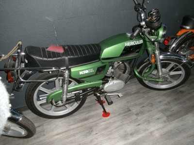 Moped Museum 004.JPG
