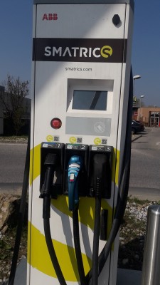 Aif der A-4 in Wien-Simmerung.