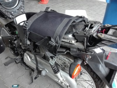 2019-04-11 Halteplatte Packtaschen 1.jpg