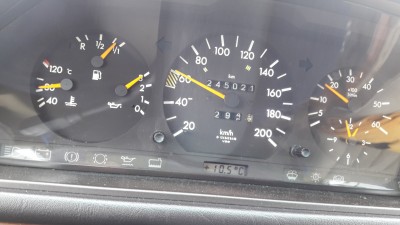 Tacho 60 bei 1.600 Touren.<br />Tacho 63 bei 1.700 Touren.