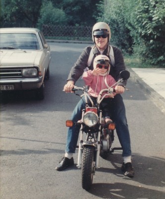 zu Besuch bei Oma.jpg