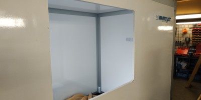 Fensterausschnitt, Schnittkante versiegelt