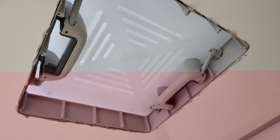 äußerer Teil der Dachluke eingesetzt