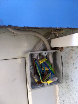 Verteiler Außenbeleuchtung-2.jpg