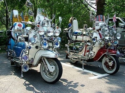 440px-Mod_style_Lambretta_scooters.jpg