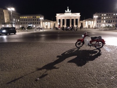 Brandenburger Tor zum Gedenken an dies und das