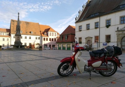 BadSchmiedeberg (Large).jpg (988.34 KiB) 6513 mal betrachtet Bad Schmiedeberg mit Rathaus und Weltkriegsdenkmal