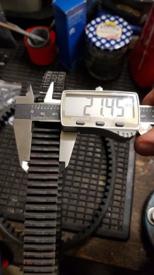 Der alte Rienen ist breiter wie das Neuteil