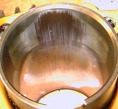 Zylinder Fressspuren.JPG