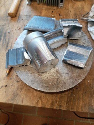 Schrott wird rund...