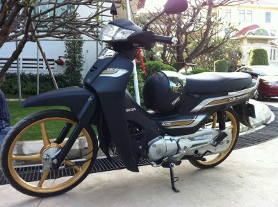 Schlicht Mattschwarz und Super Sauber.