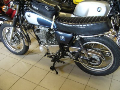 Jetzt steht sie gerade! Neuer Ständer