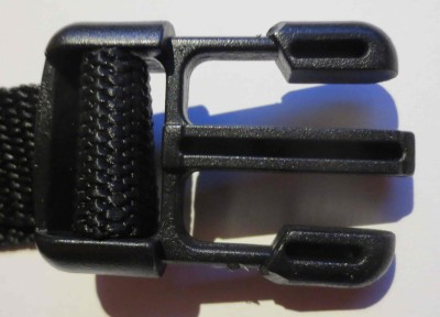 Verschluss Halsgurt optimiert