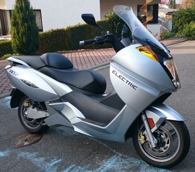 Vectrix Nummer 1 (Der den ich seit Februar 2015 fahre)