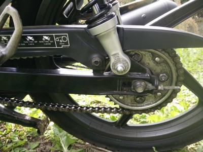 Kette geht vom Zahnrad 1 cm abheben