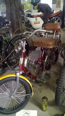 Erster Jehova der Welt