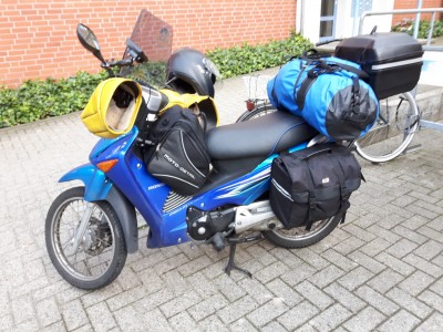 Voll bepackt, Körbchen fehlt noch.